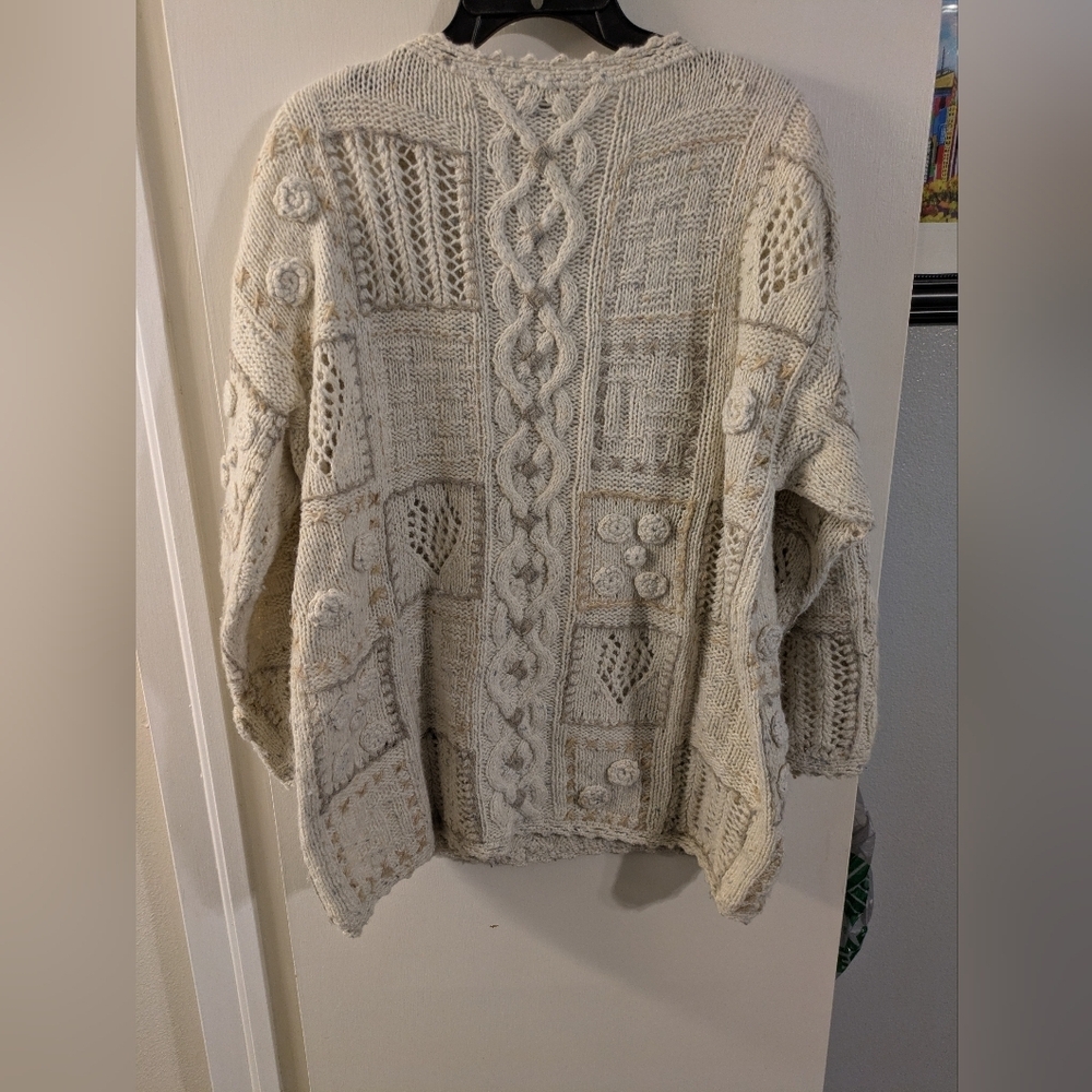 Express Textured Cream Sweater - Picture 2 of 6
